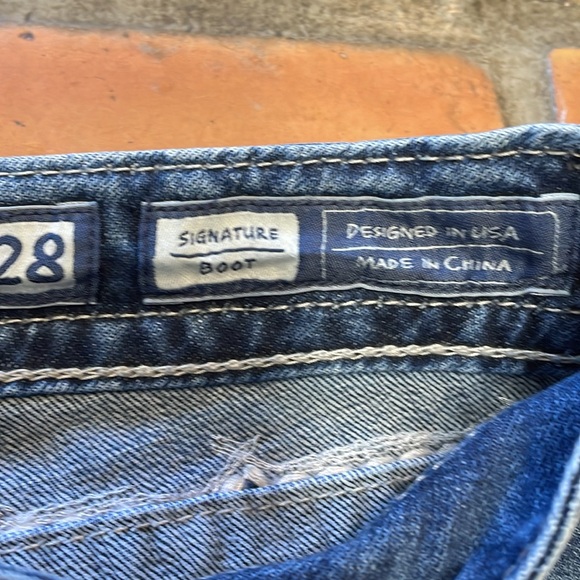 Miss Me Signature Boot Cut Jeans - Picture 9 of 11